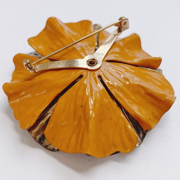 VTG 1960s Brooch Enamel Flower Layered Mid Century Floral Gold Tone Pin - Picture 7 of 8